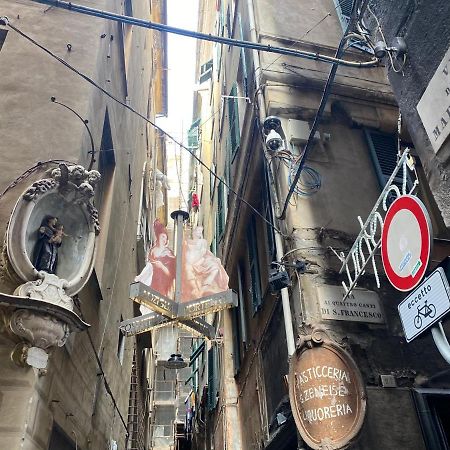 Casaviva- Ampio Appartamento Nei Vicoli Di Genova ภายนอก รูปภาพ