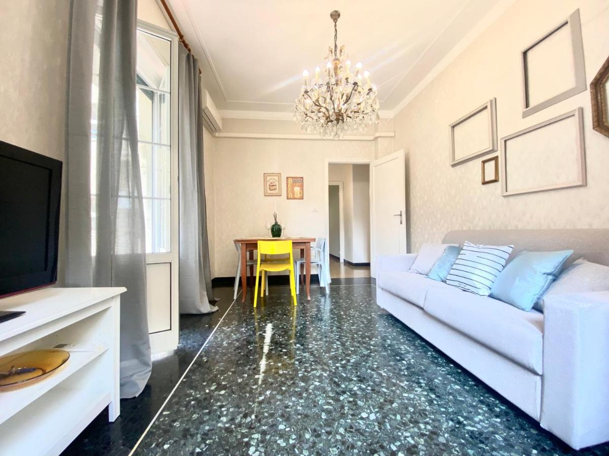 Casaviva- Ampio Appartamento Nei Vicoli Di Genova ภายนอก รูปภาพ